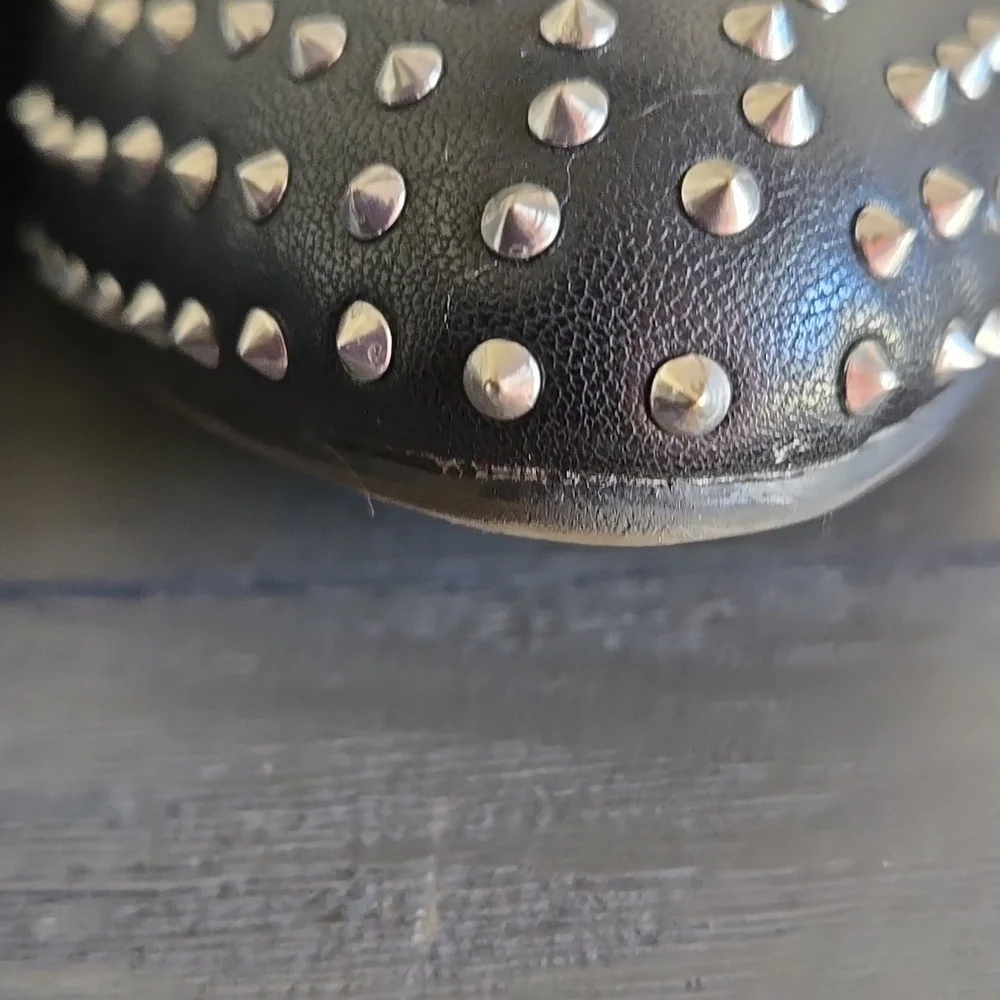 Torrid Slip On Studded Flats Sz 8.5ww